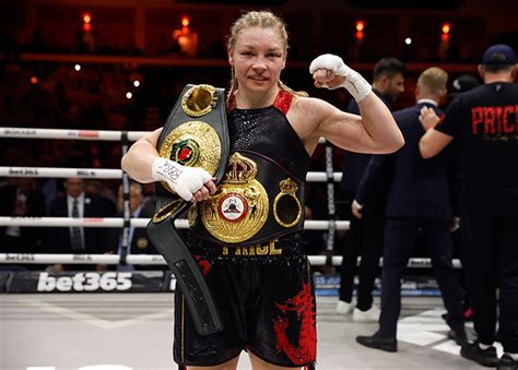 LAUREN PRICE WINS FIRST WORLD TITLE IN DOMINANT DISPLAY